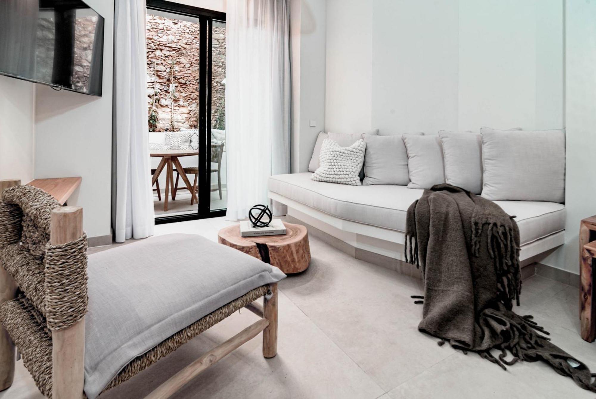 Seaclub Suites Естепона Екстер'єр фото